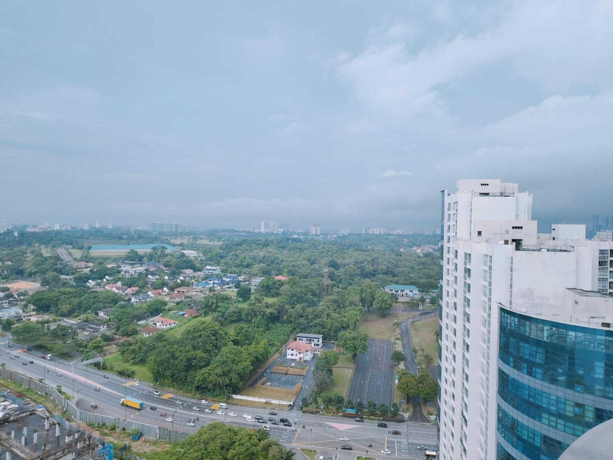 Danga Bay Seaview Johor Bahru By One 9 Place מראה חיצוני תמונה